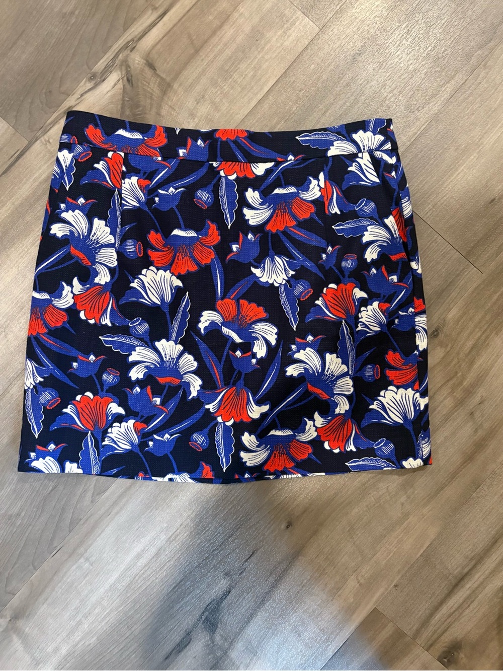 Jcrew Floral Print Navy and red Mini Skirt size 8